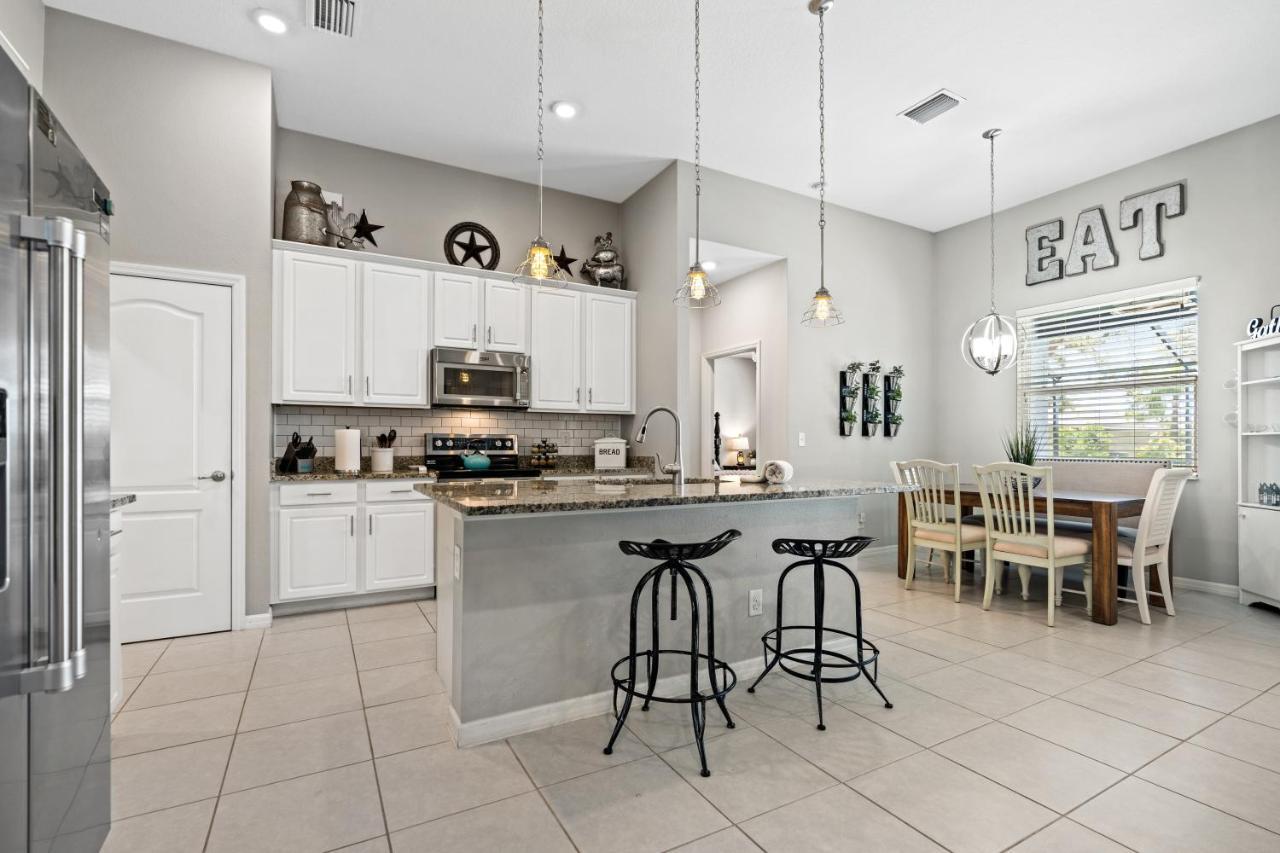 Beautiful Cape Coral Oasis! King Bed, Bbq, Heated Pool, Pvt Yard & Much More! Exterior photo