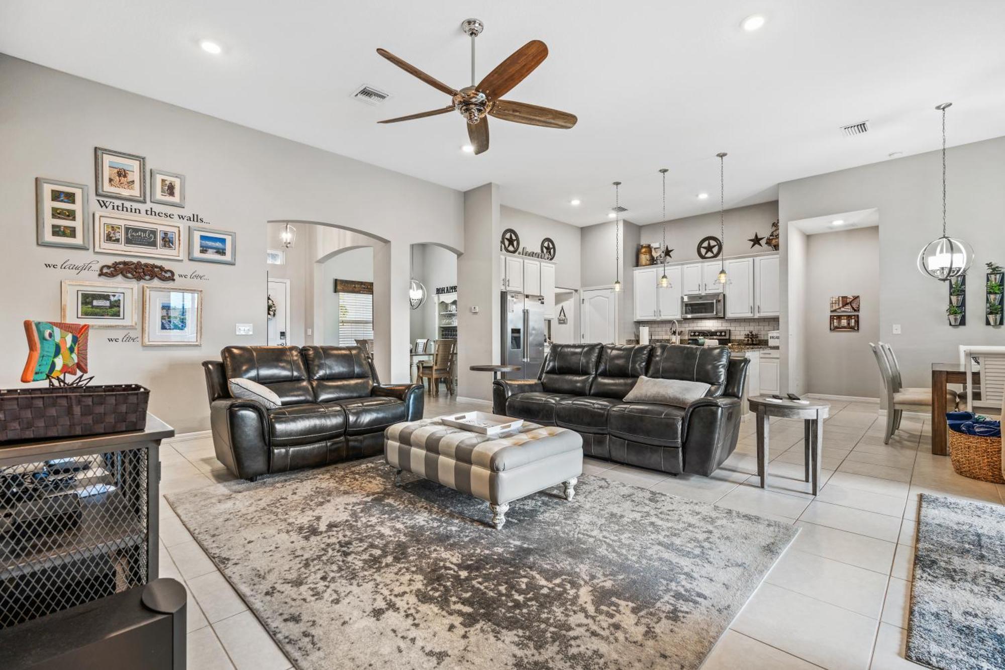 Beautiful Cape Coral Oasis! King Bed, Bbq, Heated Pool, Pvt Yard & Much More! Exterior photo